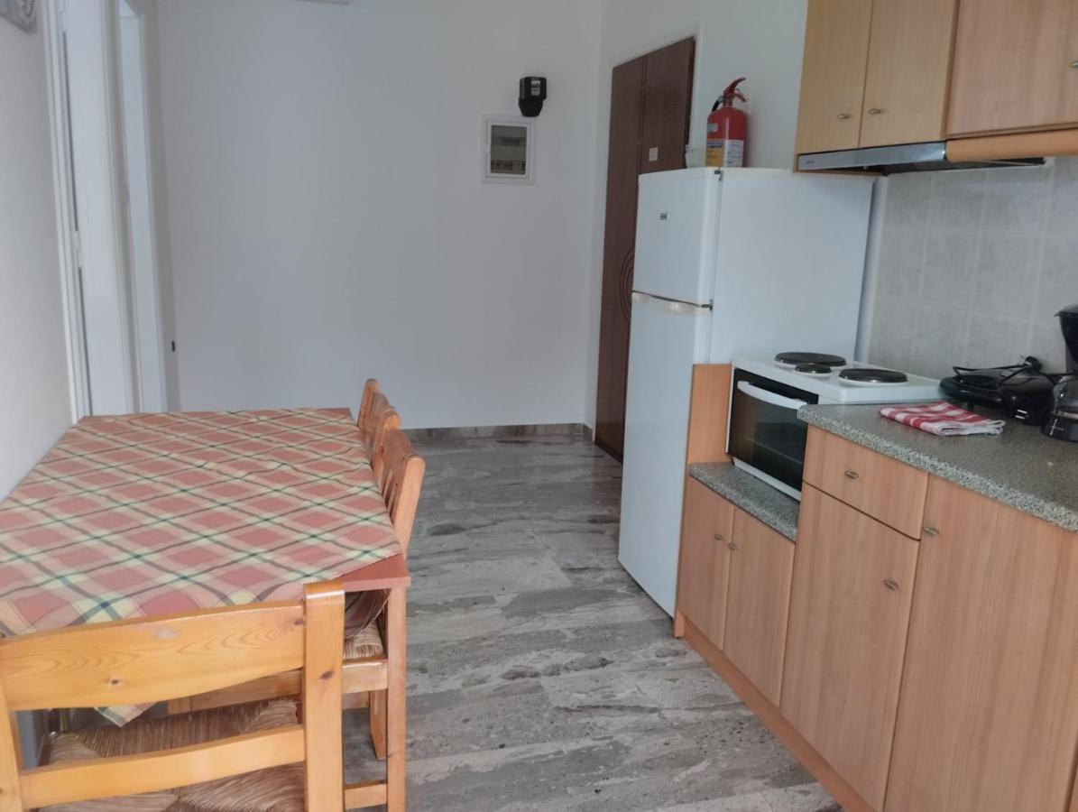 Katerina Apartments 칼라마타 외부 사진