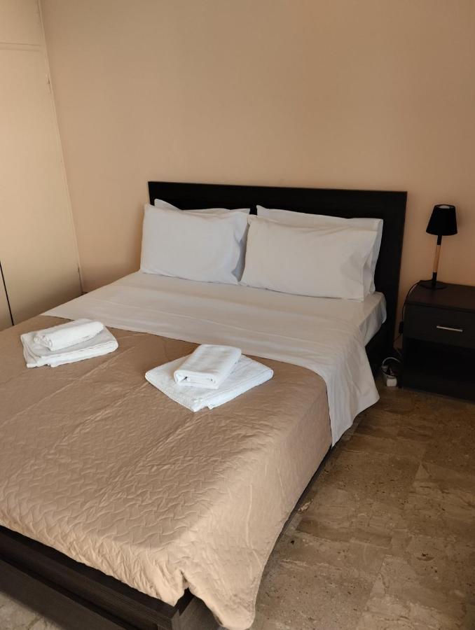Katerina Apartments 칼라마타 외부 사진
