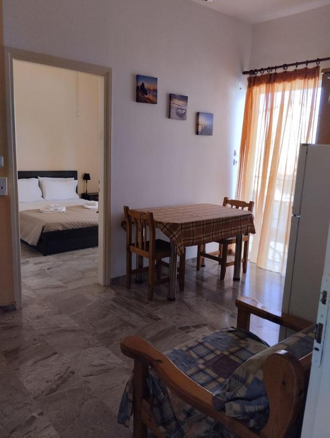 Katerina Apartments 칼라마타 외부 사진