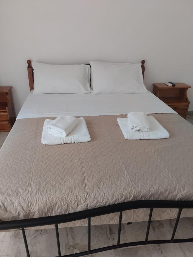 Katerina Apartments 칼라마타 외부 사진
