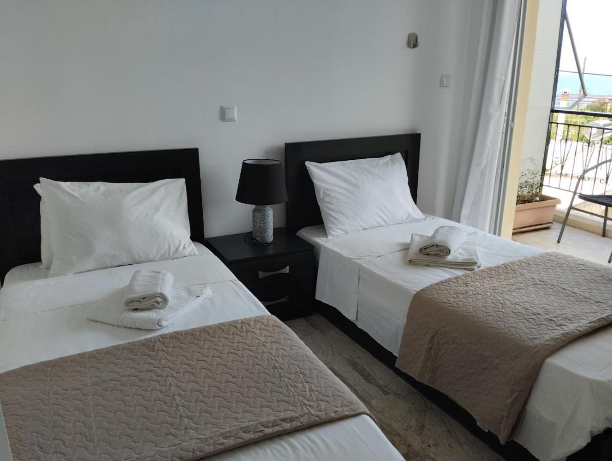Katerina Apartments 칼라마타 외부 사진