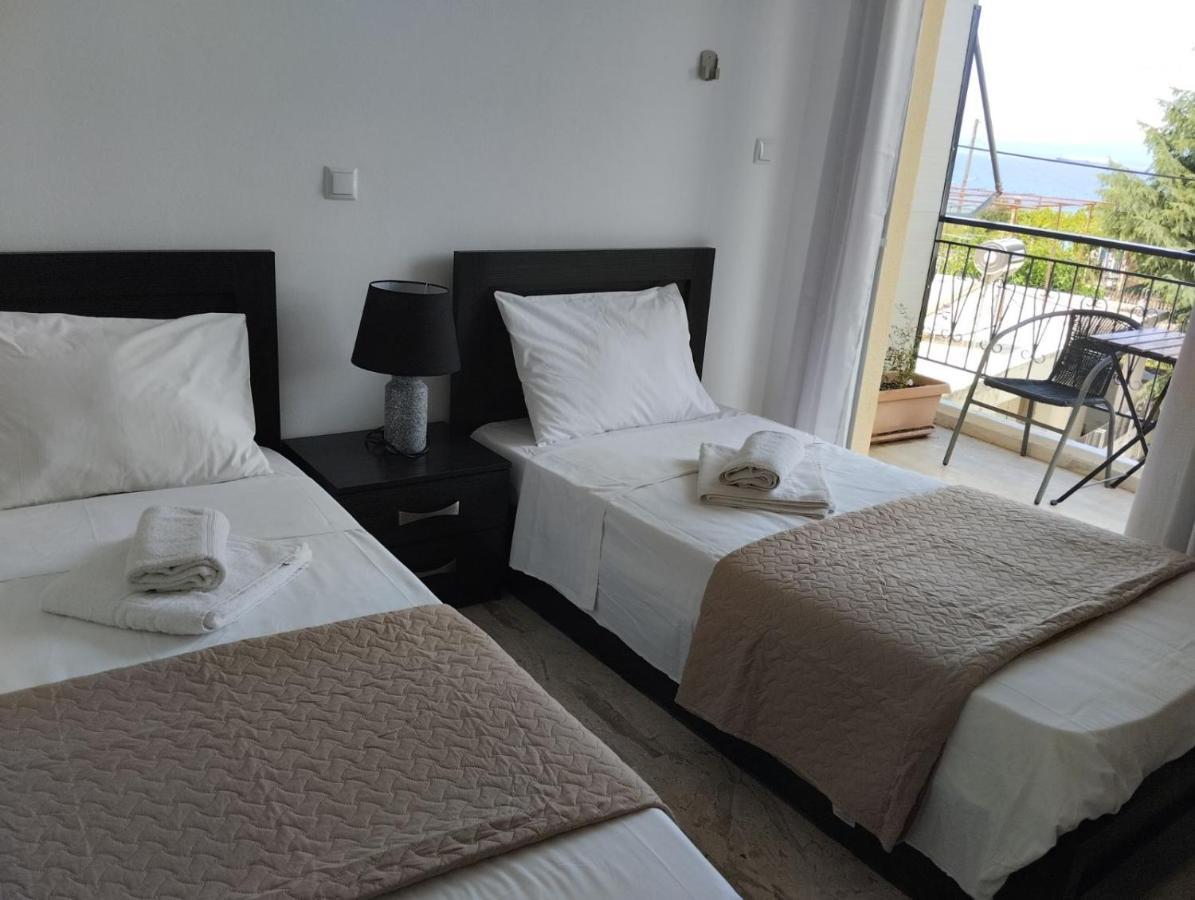 Katerina Apartments 칼라마타 외부 사진