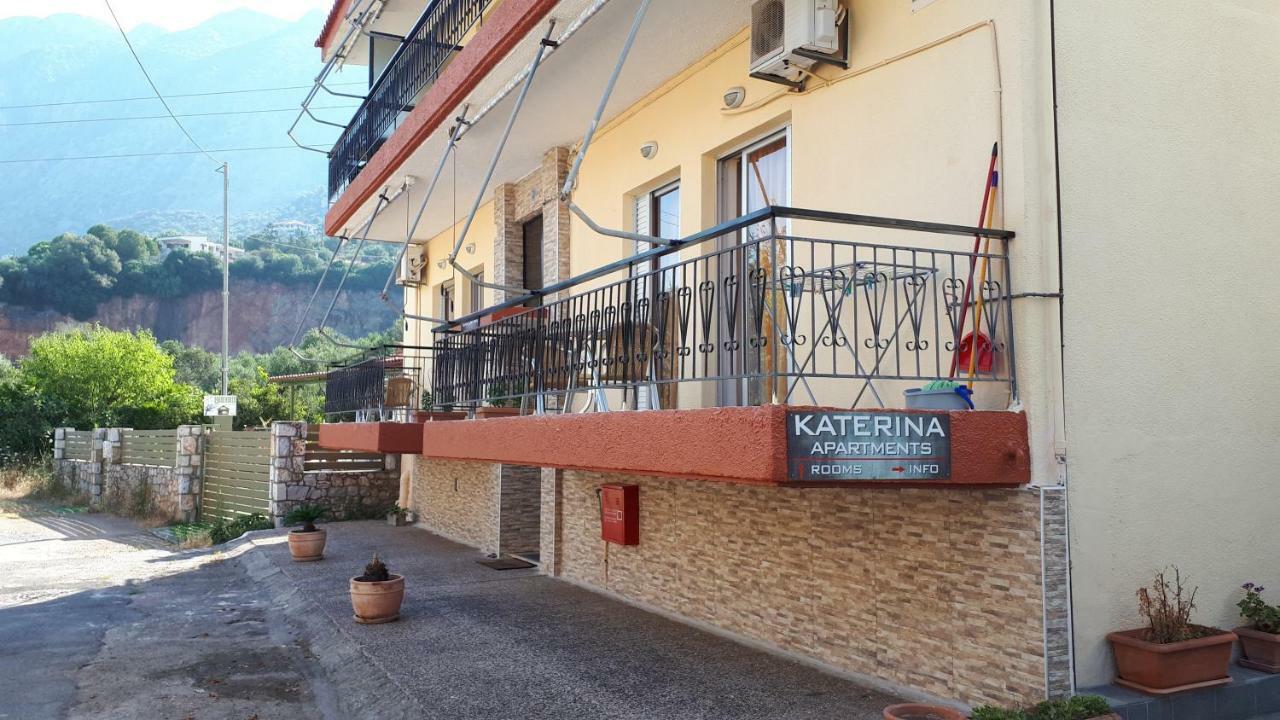 Katerina Apartments 칼라마타 외부 사진